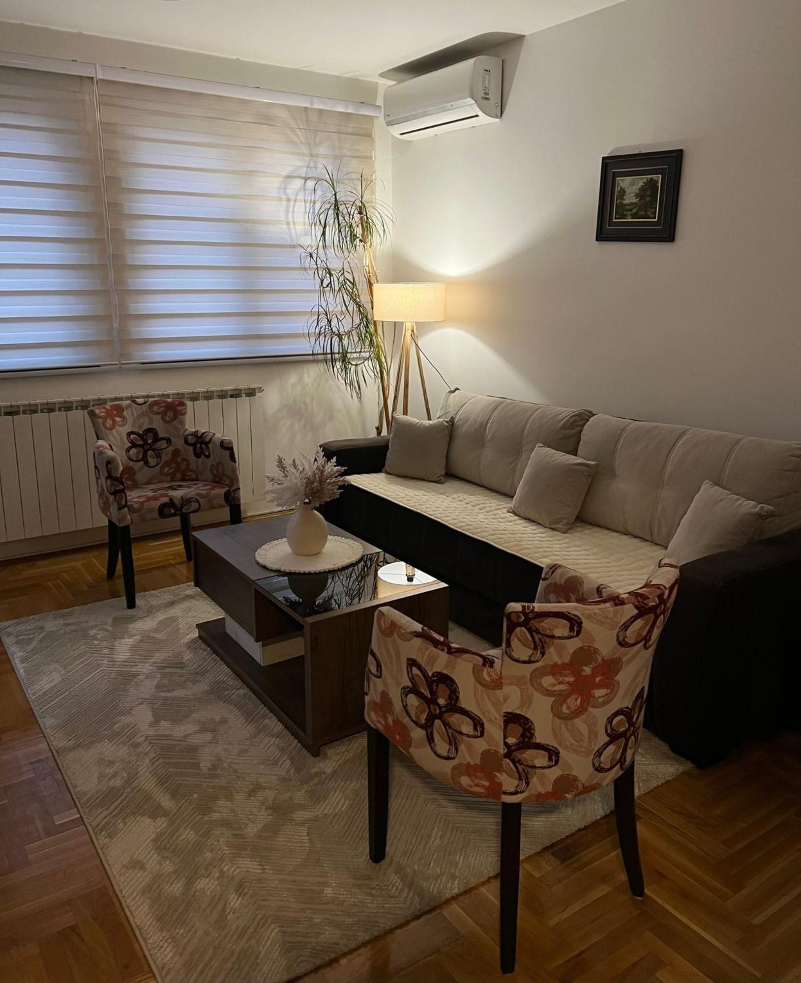 Apartman Manja Lukavica Exterior foto